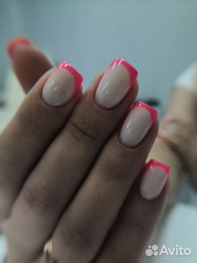 Маникюр, педикюр, наращивание ногтей