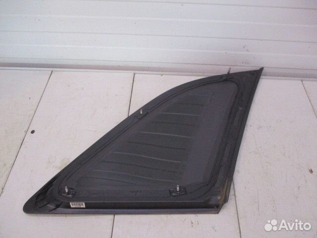 Стекло кузовное глухое левое Kia Sorento 2 (XM)