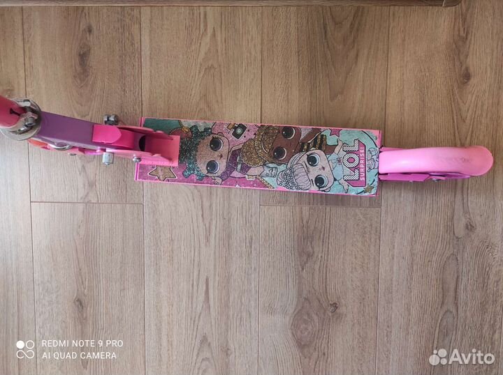 Самокат со светящимися колесами LoL. Б/У