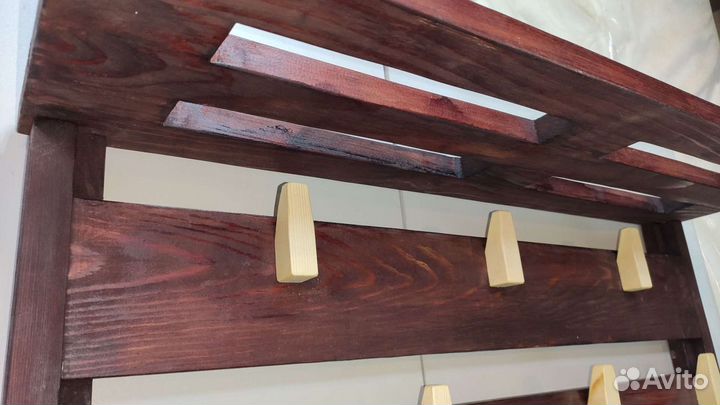 Вешалка настенная