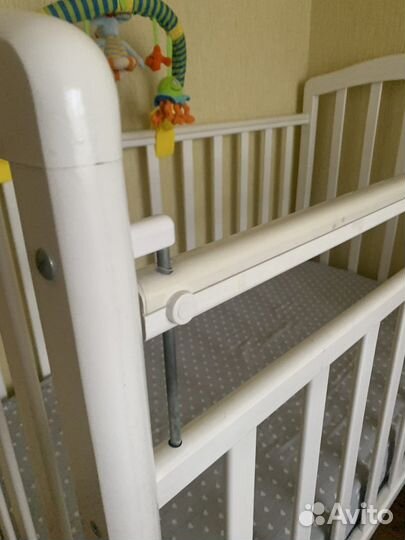 Детская кроватка