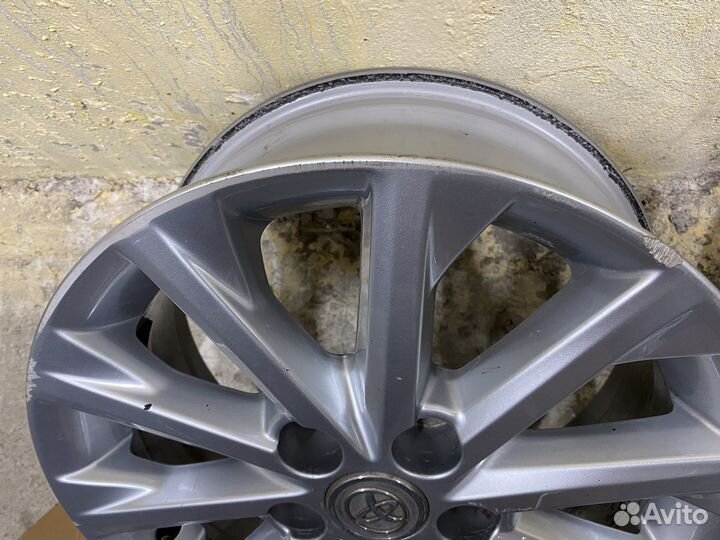 Диски на Toyota Camry R16