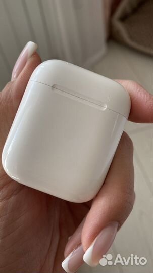 Футляр от наушников apple airpods