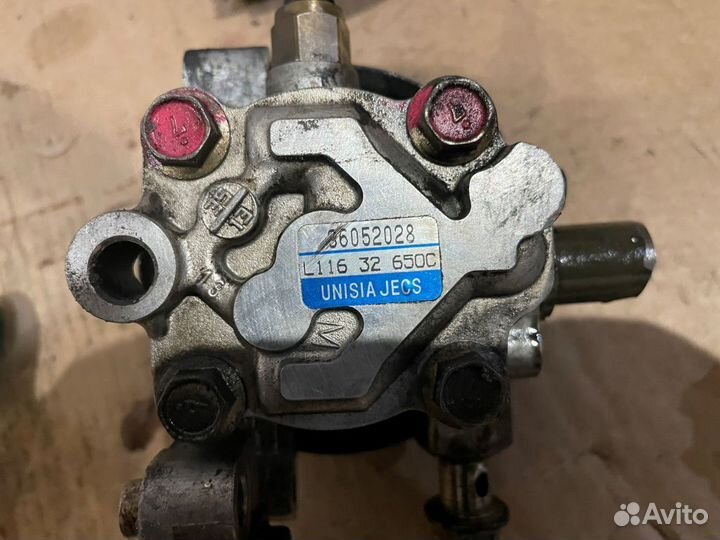 Насос гур Mazda atenza 2.3 L3