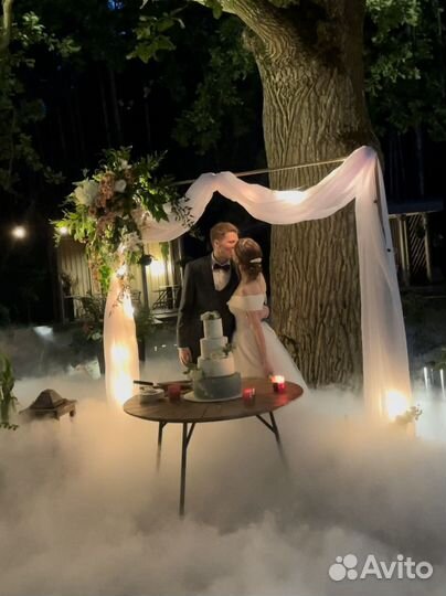 Тяжелый дым и холодные фонтаны на свадьбу