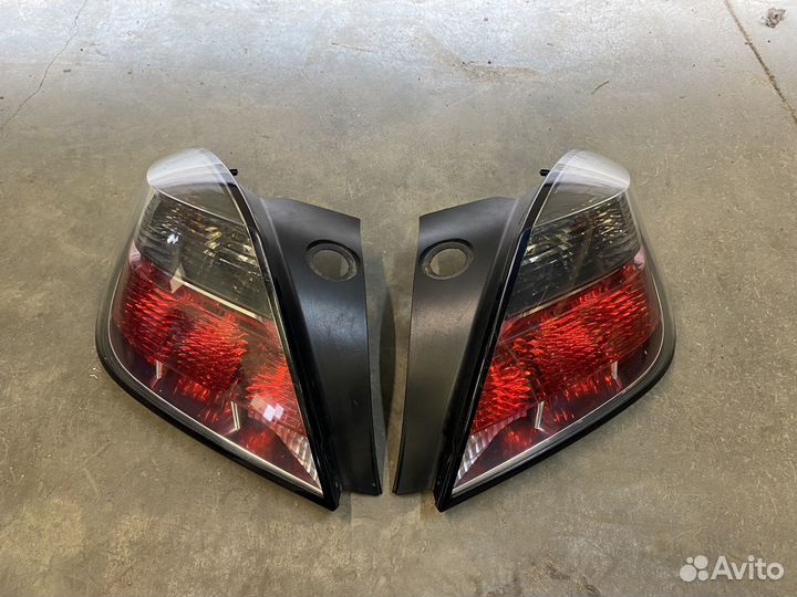 Задние фонари Opel Astra H GTC Купе