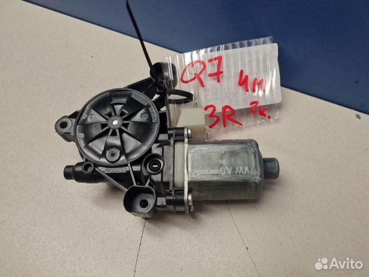 Моторчик стеклоподъёмника задний правый Audi Q7 4M