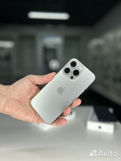 iPhone 15 Pro, 256 ГБ