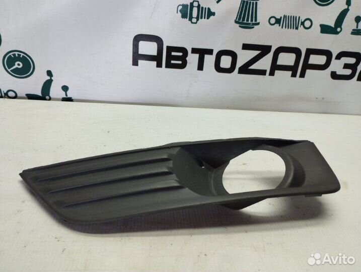 Накладка птф передняя левая Ford Focus 2 hwda 2006