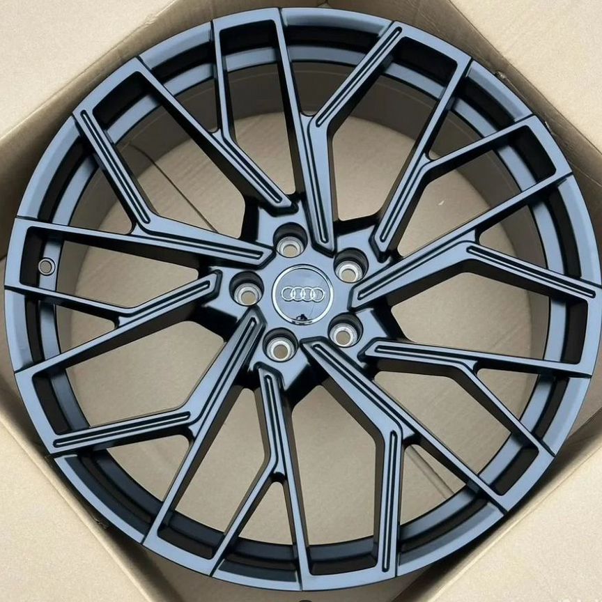 Литые диски Audi 8×R19 5×112