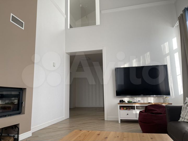 Дача 386 м² на участке 14,1 сот.