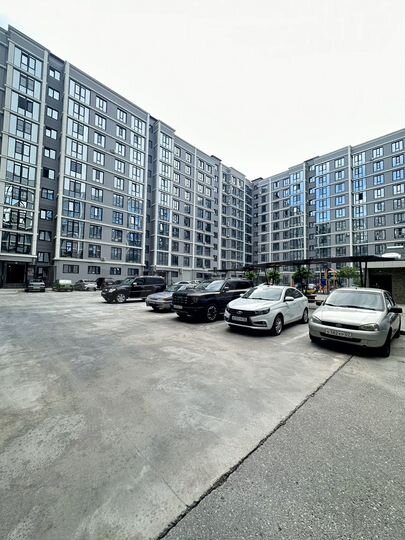 2-к. квартира, 73 м², 3/10 эт.