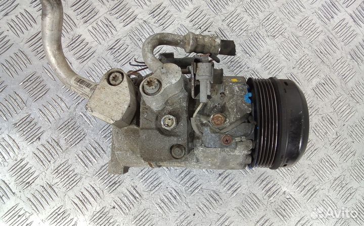 Компрессор системы кондиционирования Mercedes-Benz