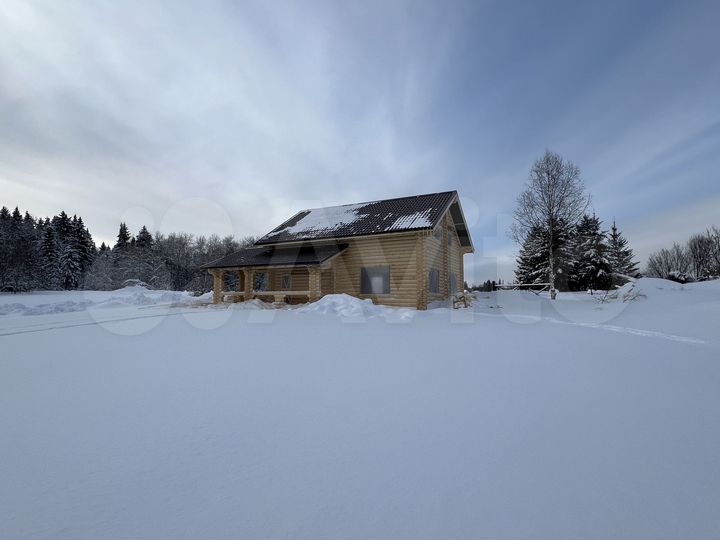 Дом 158 м² на участке 7,4 сот.