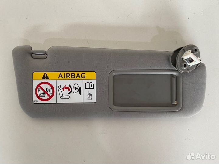 Козырек солнцезащитный правый Toyota Camry V50/V55