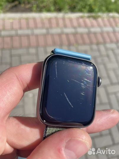 Полировка экрана часов телефона