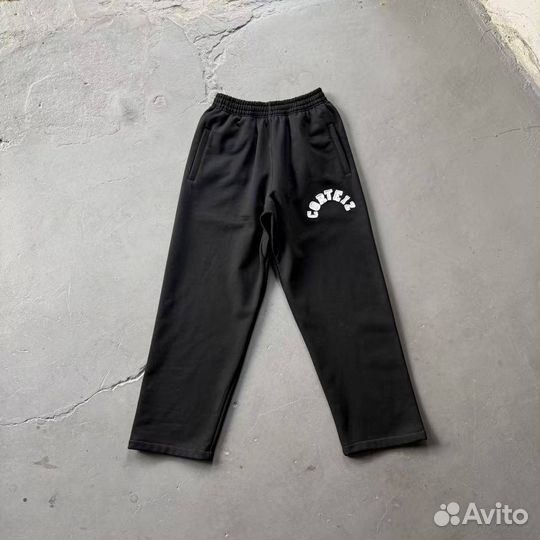 Спортивные штаны corteiz черные хит 2025
