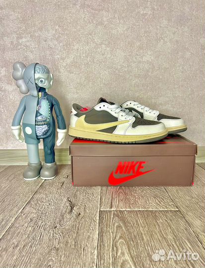 Nike Air Jordan 1 Low Travis Scott Reverse Mocha