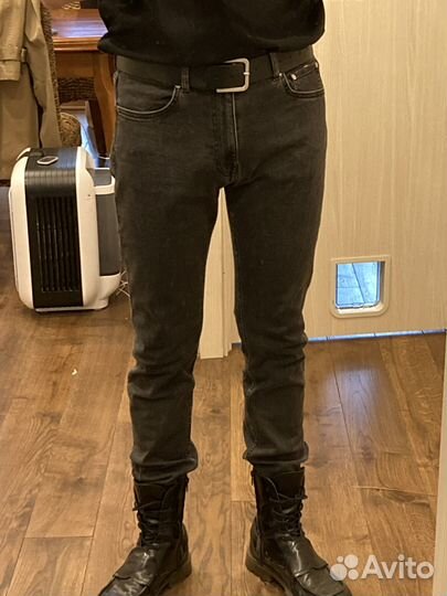 Мужские джинсы weekday