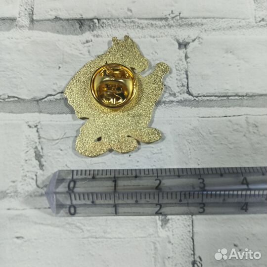 Значок дракон Шампусик