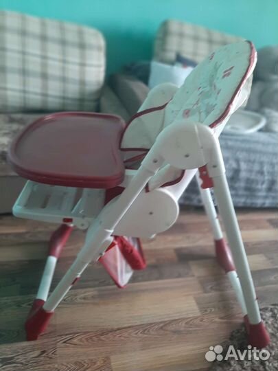 Детский столик для кормления