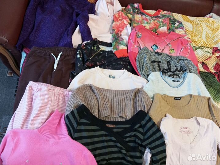 Джинсы,блузки,топы,шорты,свитера жен. размер42-44