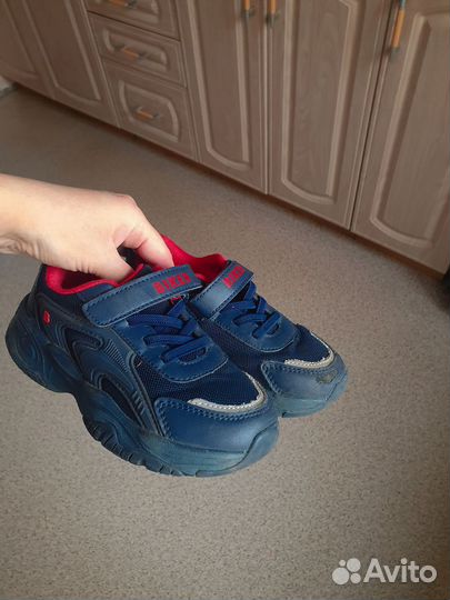 Кроссовки для девочки 27 размер