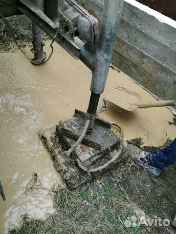 Вода в скважинах под сваи