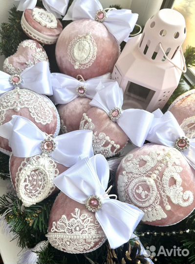 Новогодние бархатные елочные игрушки