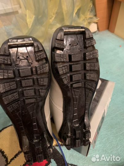 Лыжные ботинки