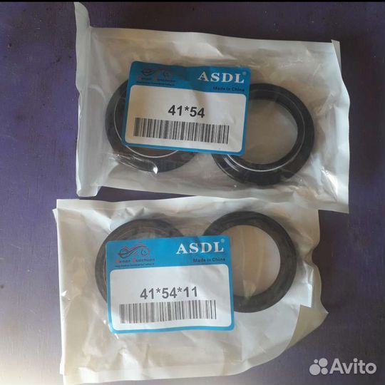 Сальники, пыльники для вилки на чопер, круизёр