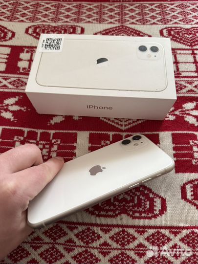 iPhone 11, 64 ГБ