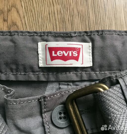 Шорты Levis р.7 (оригинал)