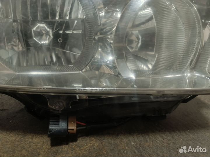 Фара правая subaru forester sg рестайл левый руль