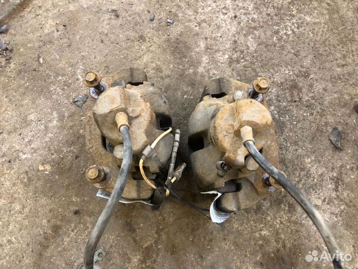 Суппорта передние Land Rover Range Rover 3