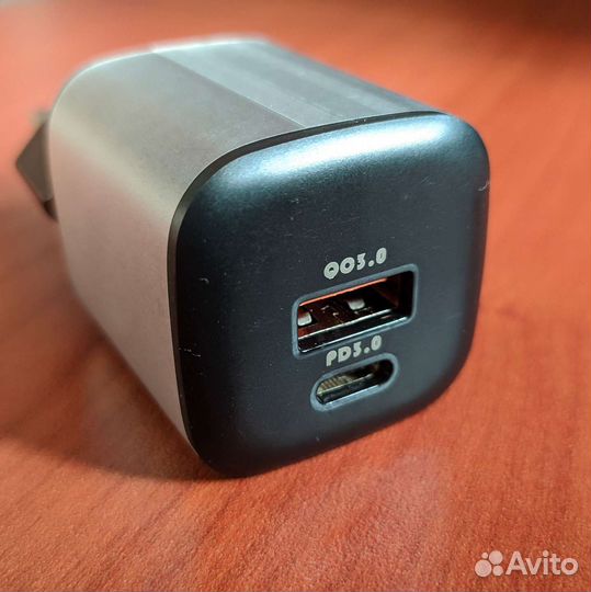 Зарядное устройство GaN QC3.0 PD3.0 20W 5V3A