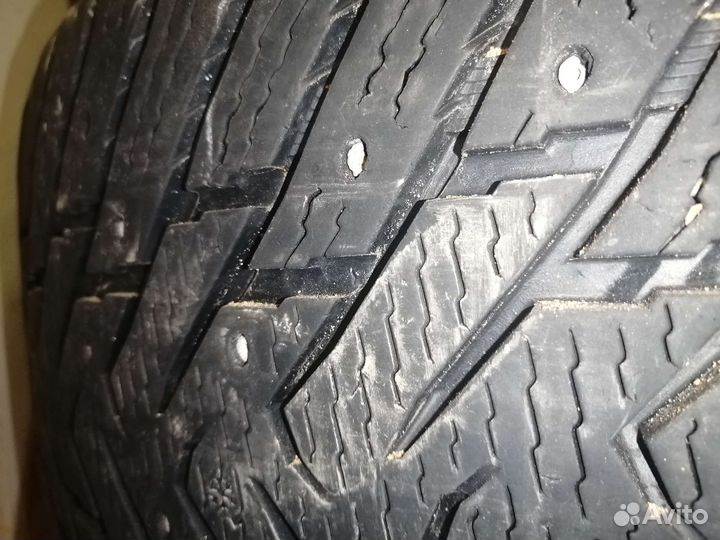 Nokian Tyres Hakkapeliitta 8 SUV 275/45 R20