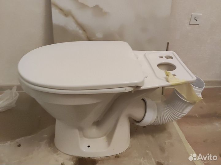 Унитаз новый