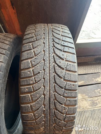 GT Radial Champiro IcePro SUV 235/55 R18