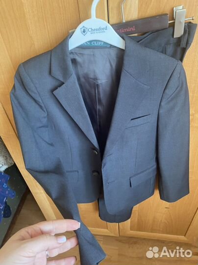 Костюм для мальчика 128 листайте