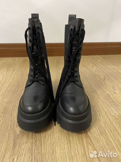 Ботинки женские Ekonika 39