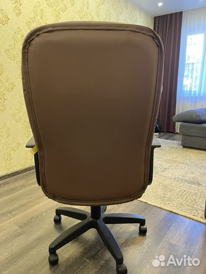 Компьютерное кресло