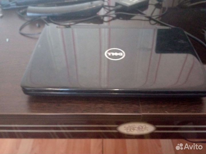 Dell Inspiron 3520