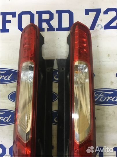 Фонарь стоп фара Ford Focus 2 левый правый