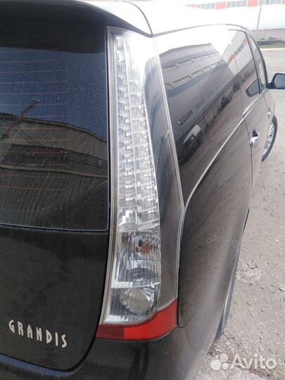 Фонарь митсубиси grandis(грандис)