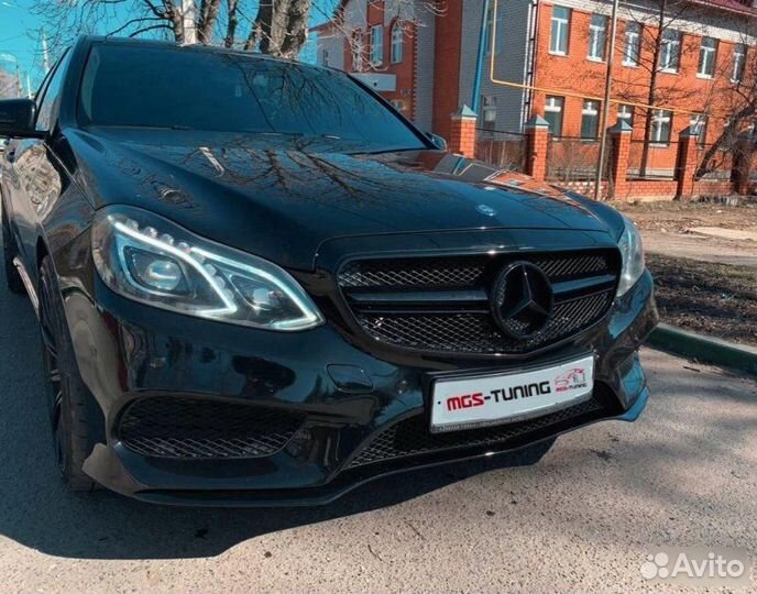 Диффузор с решеткой Mercedes E-class E63 AMG Black