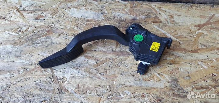 Педаль газа Opel Mokka 2012-2019