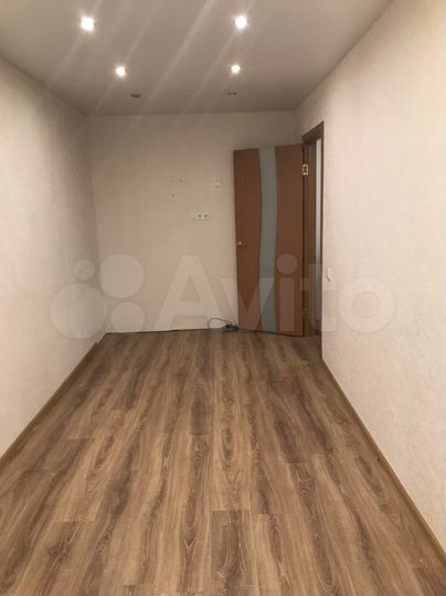 3-к. квартира, 55 м², 1/5 эт.