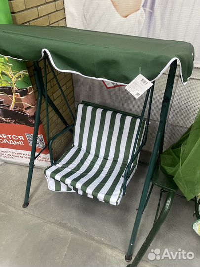 Садовые качели новые