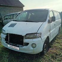 Hyundai H-200 2.5 MT, 1998, 370 000 км, с пробегом, цена 125 000 руб.